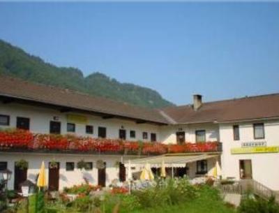 фото отеля Appartement zur Post Ferlach