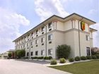 фото отеля Super 8 Motel Waterloo (Illinois)