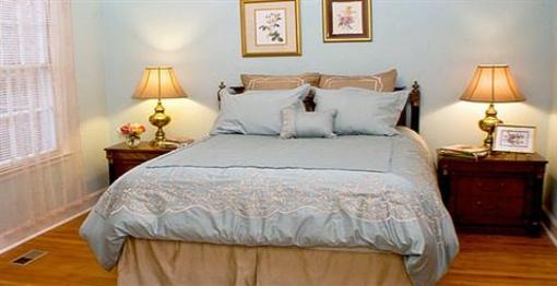 фото отеля R. R. Thompson House Bed & Breakfast