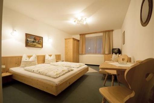 фото отеля Fuchs Pension Brixen Im Thale