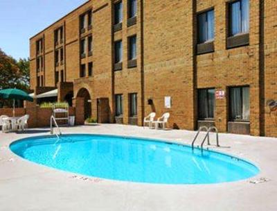 фото отеля Ramada Xenia