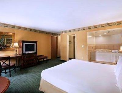фото отеля Ramada Xenia