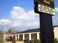 Econo Lodge Inn and Suites Forest