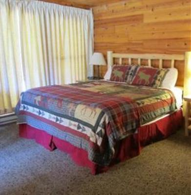 фото отеля Lolo Hot Springs Lodge