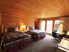 фото отеля Lolo Hot Springs Lodge