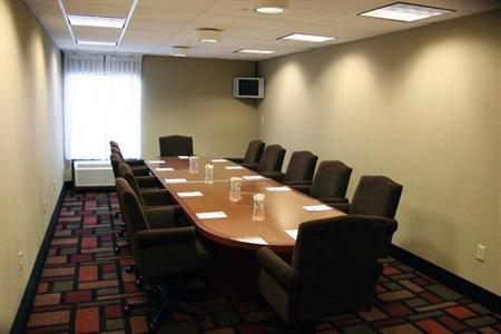 фото отеля Hampton Inn Woodbridge
