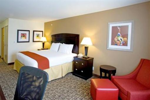 фото отеля Holiday Inn Express Hotel & Suites Uvalde