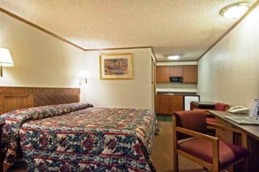 фото отеля Americas Best Value Inn Newark Heath