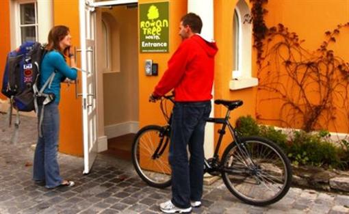фото отеля Rowan Tree Hostel