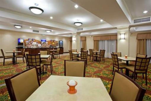 фото отеля Holiday Inn Express Hotel & Suites Portland