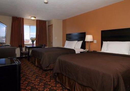 фото отеля Econo Lodge Inn & Suites Santa Fe