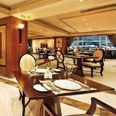 фото отеля Anwar Al Madinah Moevenpick Hotel