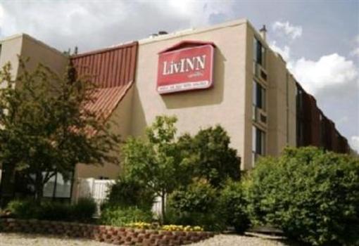 фото отеля LivINN Hotel Maplewood