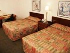 фото отеля LivINN Hotel Maplewood