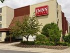 фото отеля LivINN Hotel Maplewood