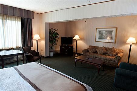 фото отеля BEST WESTERN Fairfield Executive Inn