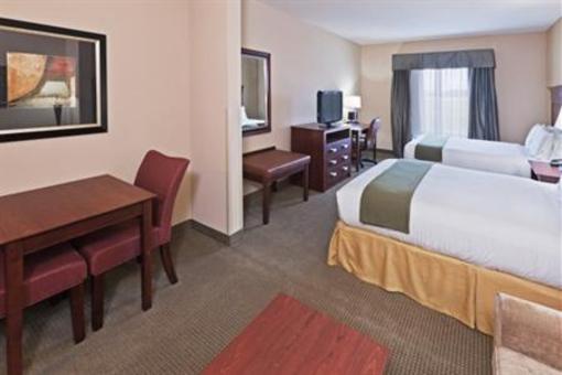 фото отеля Holiday Inn Express Hotel & Suites Poteau