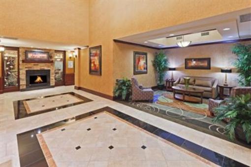 фото отеля Holiday Inn Express Hotel & Suites Poteau