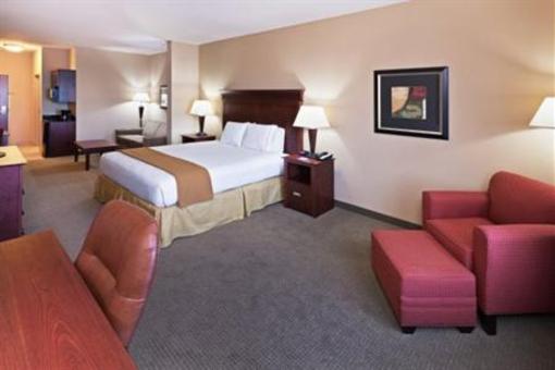 фото отеля Holiday Inn Express Hotel & Suites Poteau