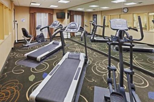 фото отеля Holiday Inn Express Hotel & Suites Poteau