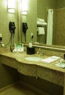 фото отеля Holiday Inn Express Hotel & Suites Poteau