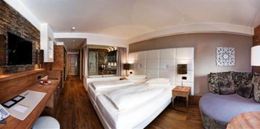 фото отеля Alpenresort Schwarz