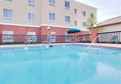 фото отеля Holiday Inn Express Hotel & Suites Canton