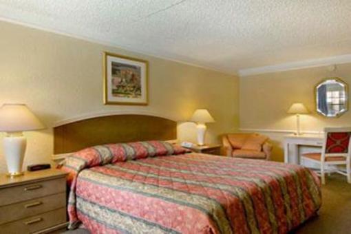 фото отеля Venetian Inn & Suites Houston