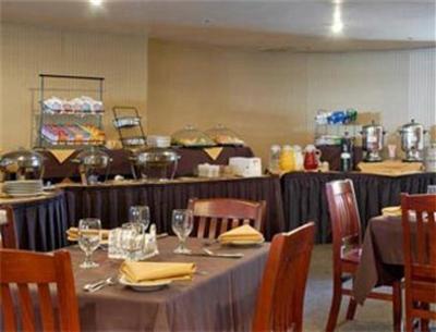 фото отеля Ramada Inn and Conference Center Qualcomm Stadium