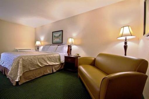 фото отеля Best Western Plus Village Inn