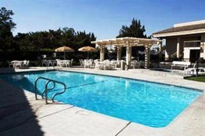 фото отеля Best Western Plus Village Inn