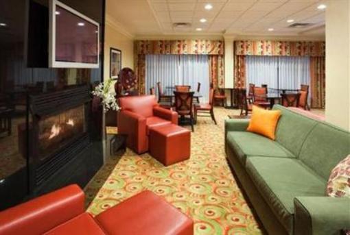 фото отеля Holiday Inn Express Knoxville Strawberry Plains