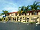 фото отеля Howard Johnson Inn & Suites - Reseda