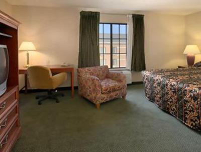 фото отеля Ramada Limited Canoga Park Warner Center