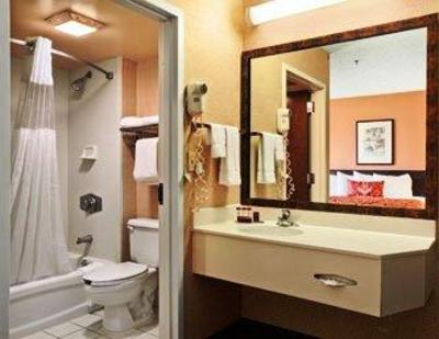 фото отеля Ramada Suites Orlando Airport