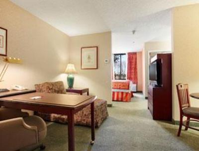 фото отеля Ramada Suites Orlando Airport
