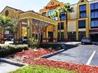 фото отеля Ramada Suites Orlando Airport
