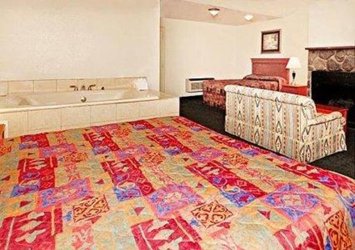 фото отеля Econo Lodge Inn & Suites Gatlinburg