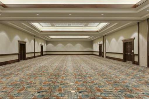 фото отеля Embassy Suites Orlando Lake Buena Vista South