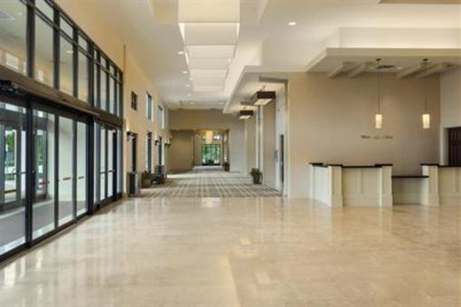 фото отеля Embassy Suites Orlando Lake Buena Vista South