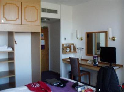 фото отеля Premier Inn Manchester Central