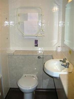 фото отеля Premier Inn Manchester Central