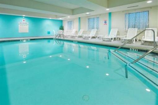 фото отеля Holiday Inn Express Hotel & Suites Quakertown