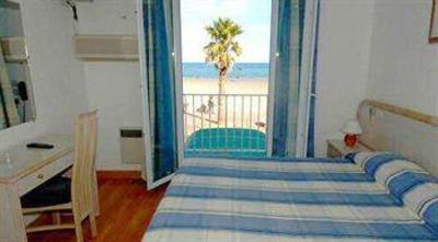 фото отеля Hotel Saint Georges Canet-en-Roussillon