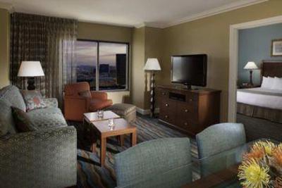 фото отеля Hilton Grand Vacations Suites on the Las Vegas Strip