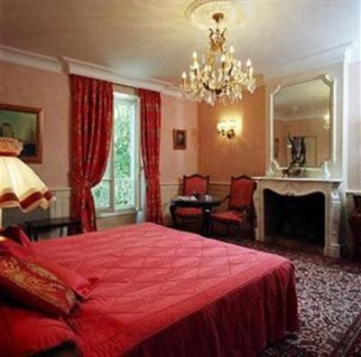 фото отеля Hostellerie Les Frenes Avignon