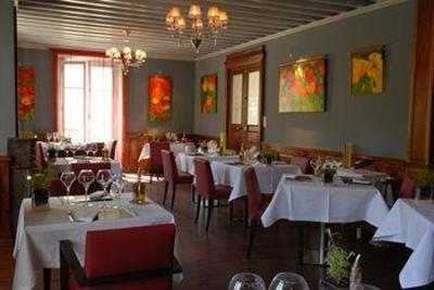 фото отеля Hostellerie Les Frenes Avignon