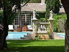 фото отеля Hostellerie Les Frenes Avignon