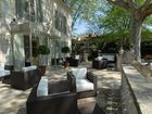 фото отеля Hostellerie Les Frenes Avignon