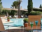 фото отеля Hostellerie Les Frenes Avignon